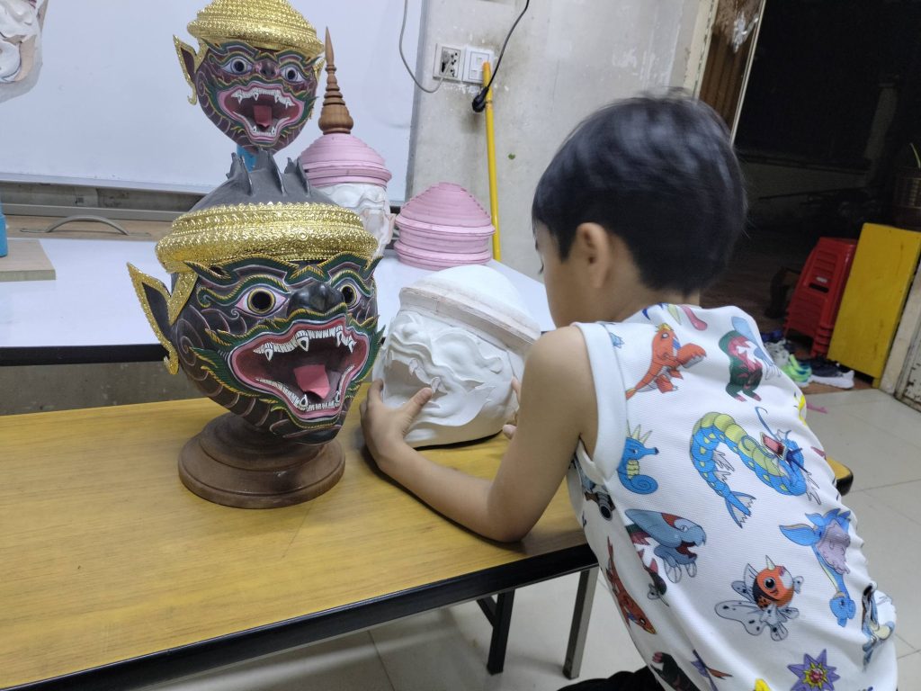 カンボジア伝統舞踊のお面との出会い